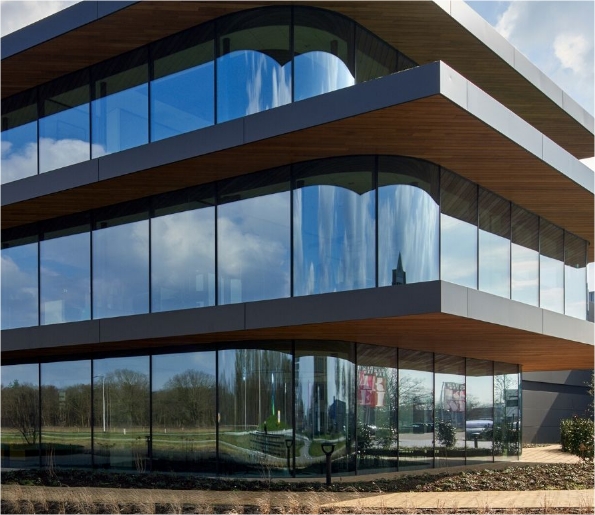 Modern kantoorgebouw Van Dijk Groep
